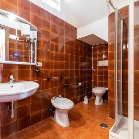 Accu Is Prezzus Tipo D1 Fronte Mare * Is Traias