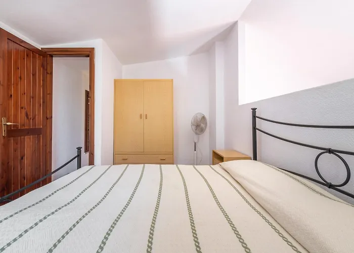 Accu Is Prezzus Tipo D1 Fronte Mare Apartamento Is Traias